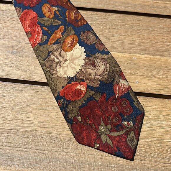 Brooks Brothers men’s 100% silk red green navy Floral Patterned Men's Tie EUC! - Picture 3 of 6
